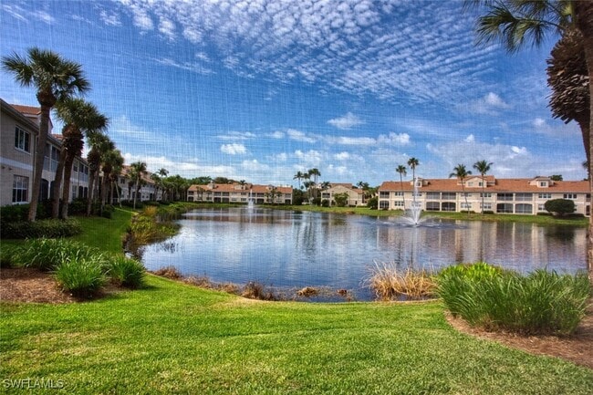 8365 Excalibur Cir in Naples, FL - Building Photo - Building Photo