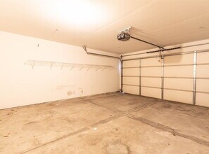 663 Worthington Dr in Lansing, MI - Building Photo - Building Photo