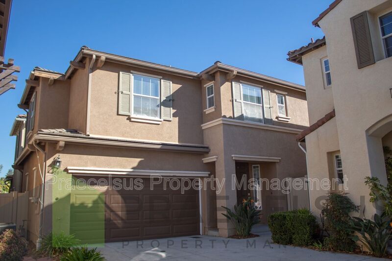 4205 Tierra Bonita in National City, CA - Building Photo
