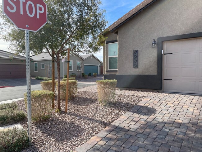 5879 Alcott Grove Ct in Las Vegas, NV - Building Photo - Building Photo