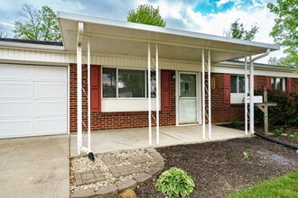 366 Randy Dr in Dayton, OH - Building Photo - Building Photo