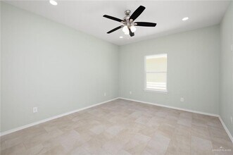 14 E Mahl St in Edinburg, TX - Building Photo - Building Photo