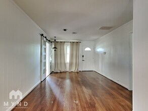 6907 Schiller St in Houston, TX - Building Photo - Building Photo