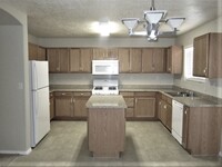 1561 Penasco Rd NE in Rio Rancho, NM - Foto de edificio - Building Photo