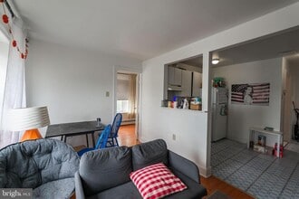 400 N 32nd St in Philadelphia, PA - Building Photo - Building Photo