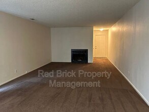 1302 Frankfort Ct in Merced, CA - Building Photo - Building Photo