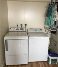 10405 Brewer Ave in Cupertino, CA - Building Photo - Building Photo