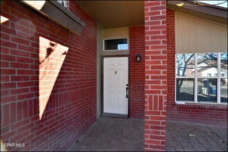 3020 Tierra Mina Dr in El Paso, TX - Building Photo - Building Photo