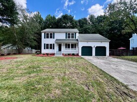 312 Tarneywood Dr in Chesapeake, VA - Building Photo