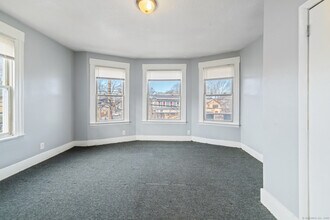 705 Dixwell Ave in New Haven, CT - Building Photo - Building Photo