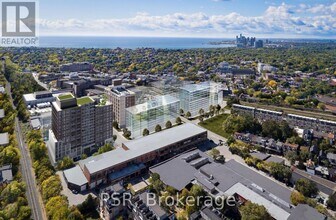 181-181 Sterling Rd in Toronto, ON - Building Photo - Building Photo