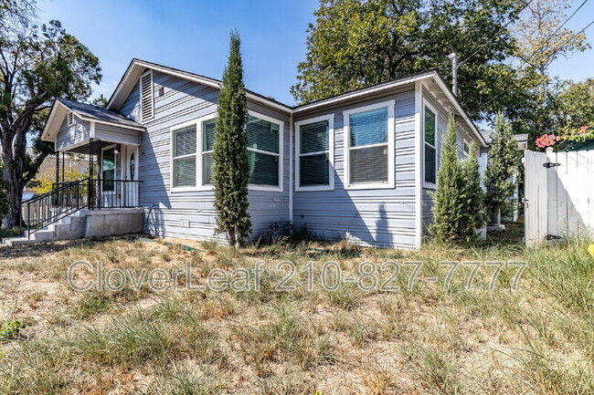 139 Hansford St in San Antonio, TX - Building Photo - Building Photo