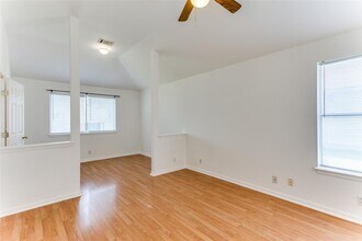 101 Cotton Cove in Hutto, TX - Building Photo - Building Photo