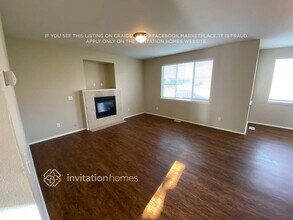 209 Phoenix Ave SW in Orting, WA - Foto de edificio - Building Photo