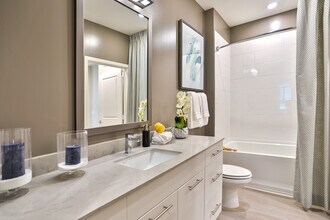 Matthews Square in Matthews, NC - Building Photo - Interior Photo