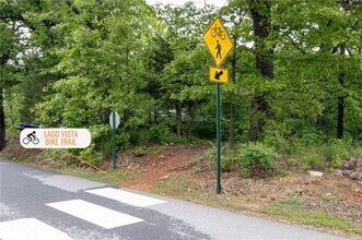 6 Swanage Dr in Bella Vista, AR - Building Photo - Building Photo