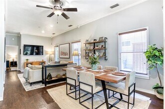 5425 Victor St in Dallas, TX - Building Photo - Building Photo