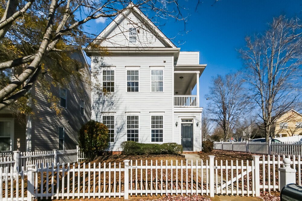 13804 Connell Green Dr in Charlotte, NC - Foto de edificio