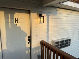 323 S 12th St in Van Buren, AR - Building Photo