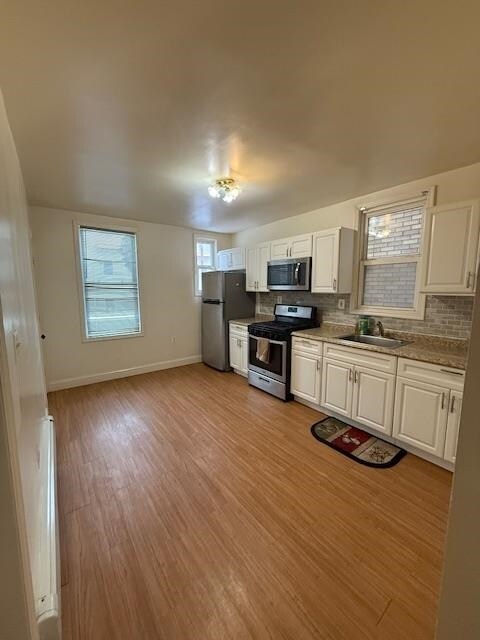 32 Armstrong Ave in Jersey City, NJ - Building Photo - Building Photo