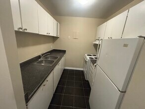 225-225 Old Carriage Dr in Kitchener, ON - Building Photo - Building Photo