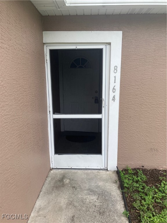 8164 Matanzas Rd in Ft. Myers, FL - Building Photo - Building Photo