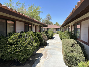 720 N Florence St in Ridgecrest, CA - Building Photo - Building Photo