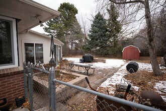 180 Estes St in Lakewood, CO - Foto de edificio - Building Photo