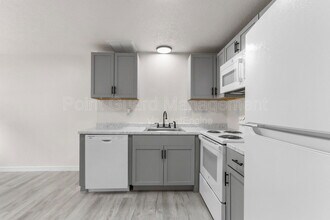 1810 S Cleveland Ave in Sioux Falls, SD - Building Photo - Building Photo