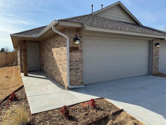 606 Marlin Ct in Chickasha, OK - Building Photo - Building Photo