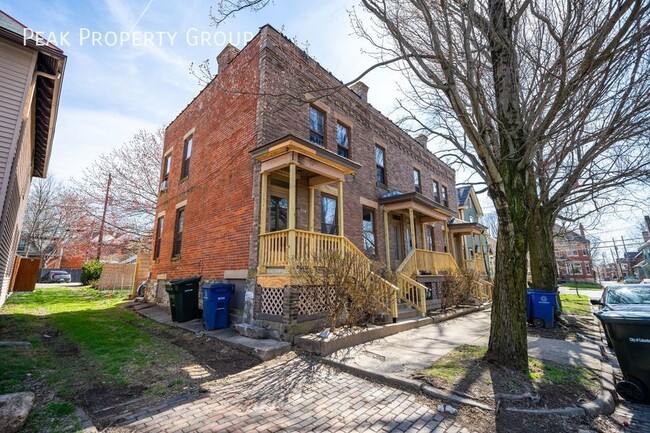 property at 954 Delaware Ave