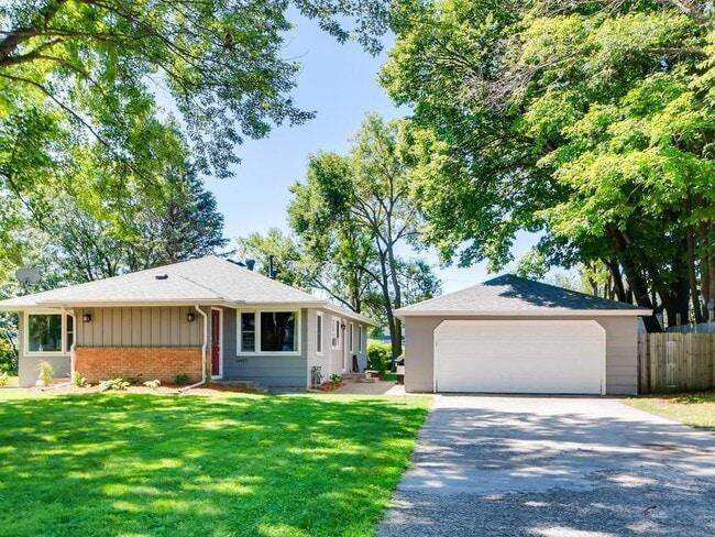 14917 31st Ave N in Minneapolis, MN - Building Photo - Building Photo