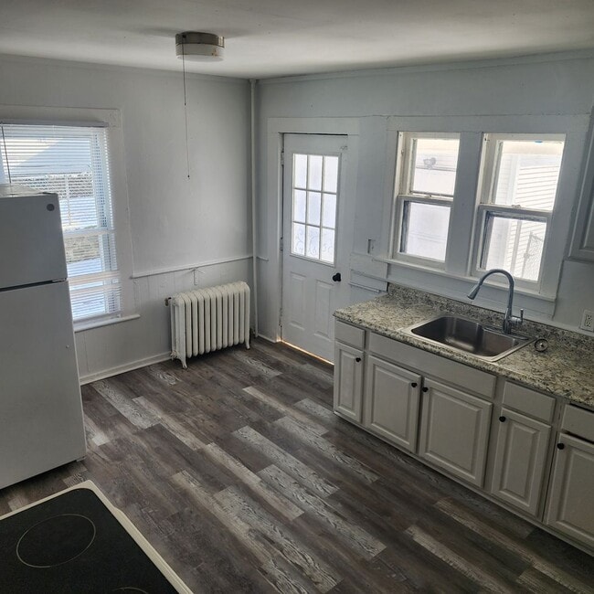 29-31 Lincoln Pl in Bristol, CT - Building Photo - Building Photo