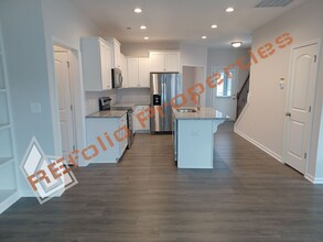32 Patagonia Pl in Clayton, NC - Building Photo - Building Photo
