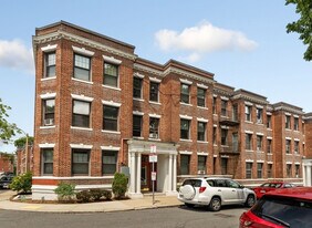 116 Sutherland Rd, Unit 1 in Boston, MA - Building Photo