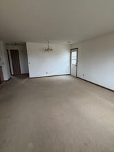 1312 Hickam Dr in Columbia, MO - Building Photo - Building Photo