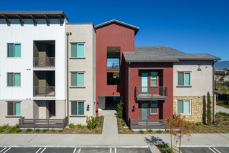 Sierra Fountains Apartments in Fontana, CA - Building Photo - Building Photo