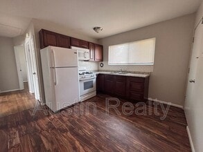 8634 Burton Ave in St. Louis, MO - Building Photo - Building Photo