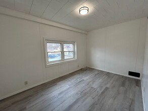 108 E Michigan Ave in White Pigeon, MI - Building Photo - Building Photo