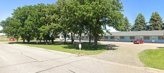 605 30th Ave W, Unit #12 in Alexandria, MN - Building Photo