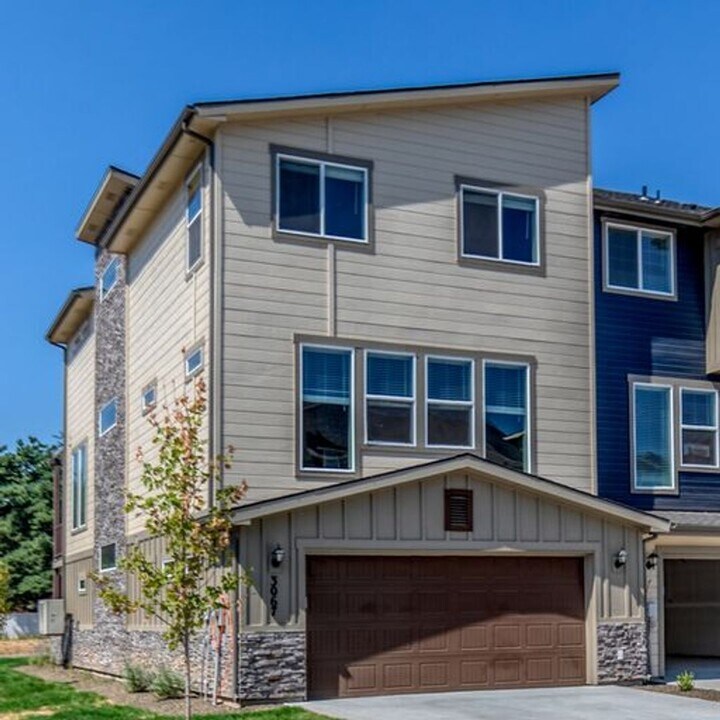 3067 N Network Ln in Boise, ID - Building Photo