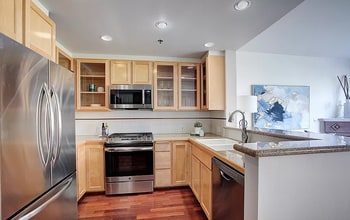 2801 1st Ave, Unit 207 in Seattle, WA - Building Photo - Building Photo