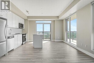 55 Duke St W in Kitchener, ON - Building Photo