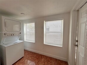 110 NE 56th St in Miami, FL - Building Photo - Building Photo