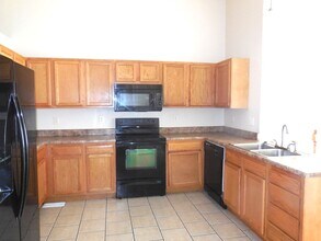 1128 Carraway Ct in Collinsville, IL - Building Photo - Building Photo