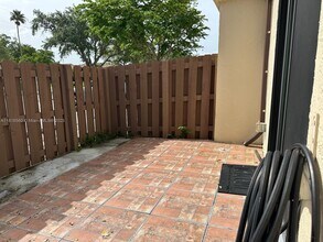 2950 NW 106th Ave in Sunrise, FL - Building Photo - Building Photo