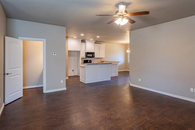 The Commons at Greenlea Chase in Oklahoma City, OK - Foto de edificio - Interior Photo