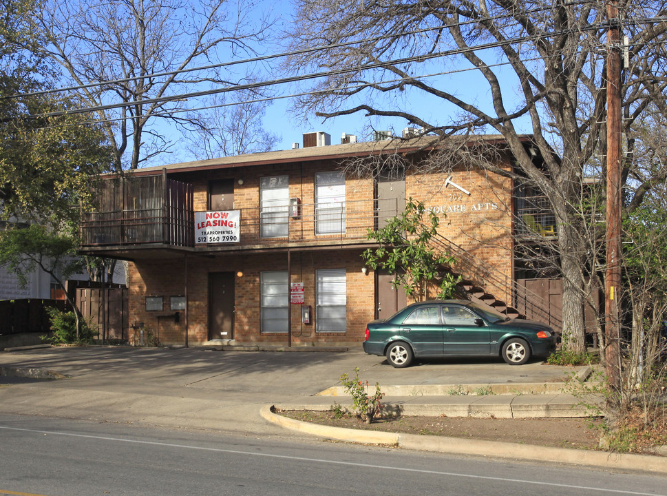 TSQ Apartments in Austin, TX - Building Photo