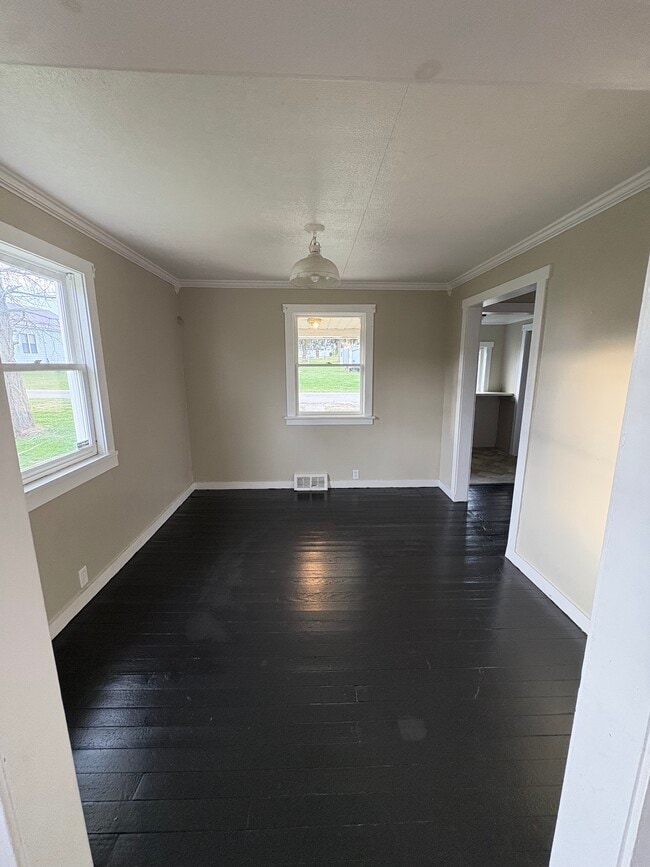 1009 1st St in Hiller, PA - Building Photo - Building Photo