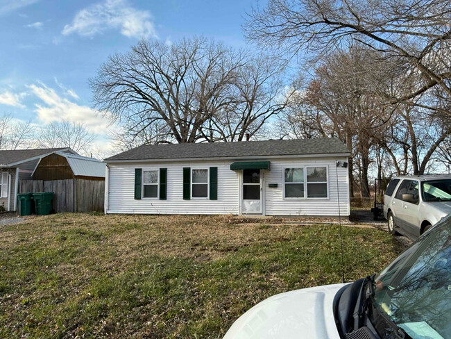 property at 521 St James Dr